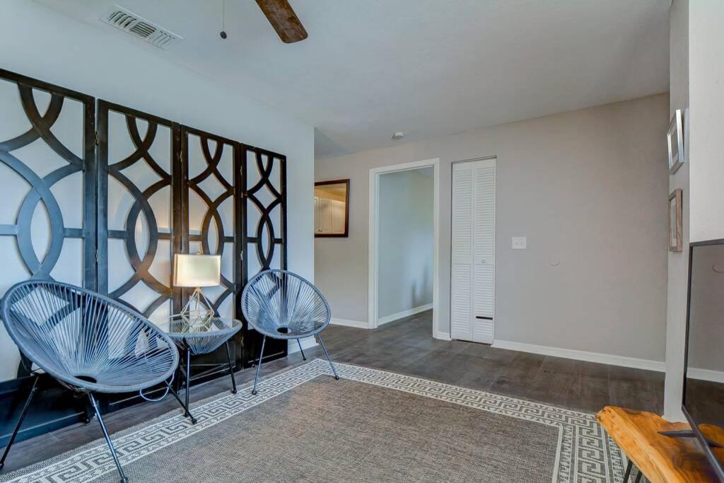 Driftwood Castle Urban Oasis With Firepit Near Convention Center And Amalie Arena, Room For 6 Τάμπα Εξωτερικό φωτογραφία