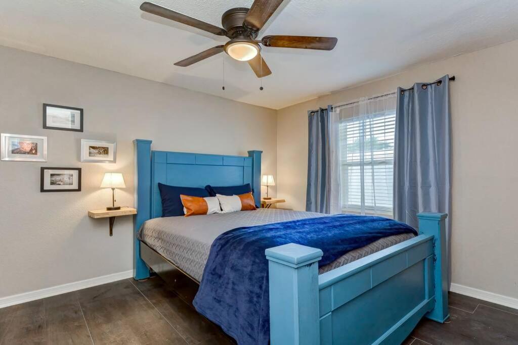 Driftwood Castle Urban Oasis With Firepit Near Convention Center And Amalie Arena, Room For 6 Τάμπα Εξωτερικό φωτογραφία