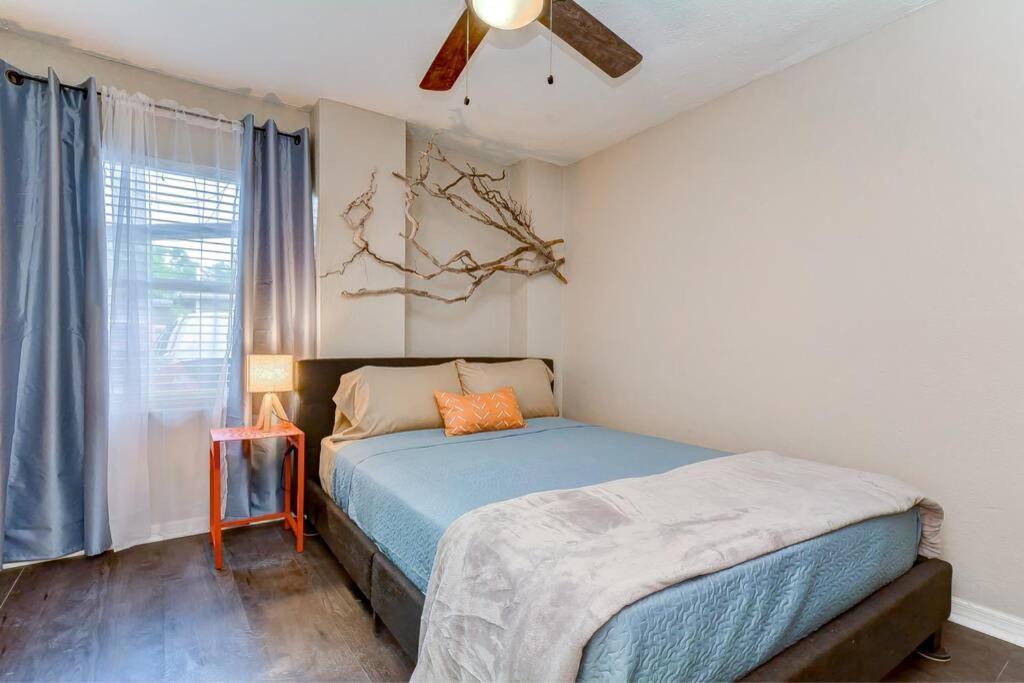 Driftwood Castle Urban Oasis With Firepit Near Convention Center And Amalie Arena, Room For 6 Τάμπα Εξωτερικό φωτογραφία